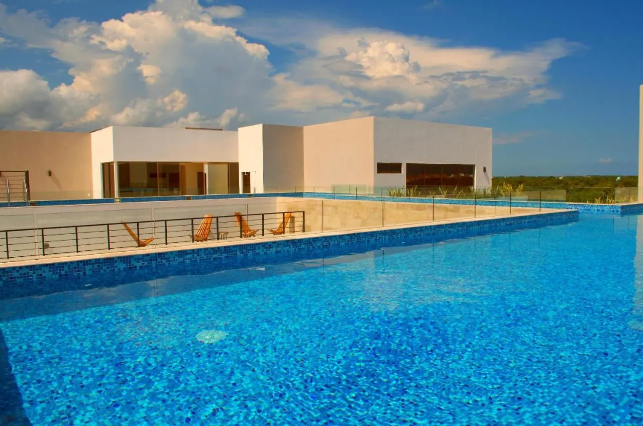 Brava Towers - Luxury Studios Tulum Hotel apartamentowy